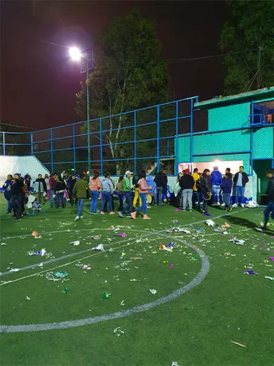 vecinos en la posada